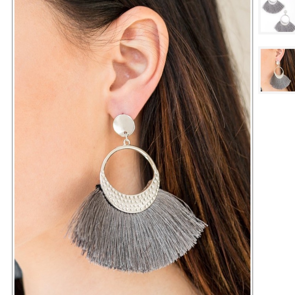 Bundle of new tassel fashion stud earrings - Picture 4 of 4